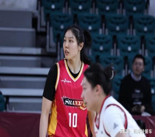 曼联全力追,逐多特蒙德,中场球员恩,世界杯预测,2026世界杯,赛事分析,球队表现,最新动态